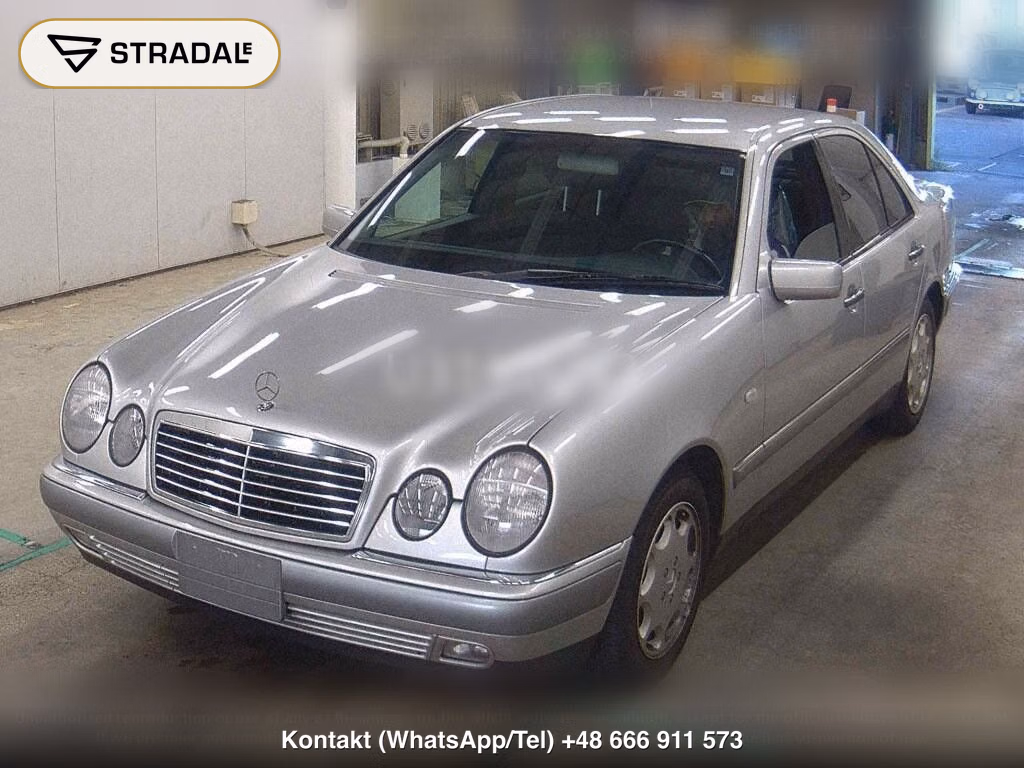 MERCEDES BENZ E-CLASS 4D E320, miniaturka 5