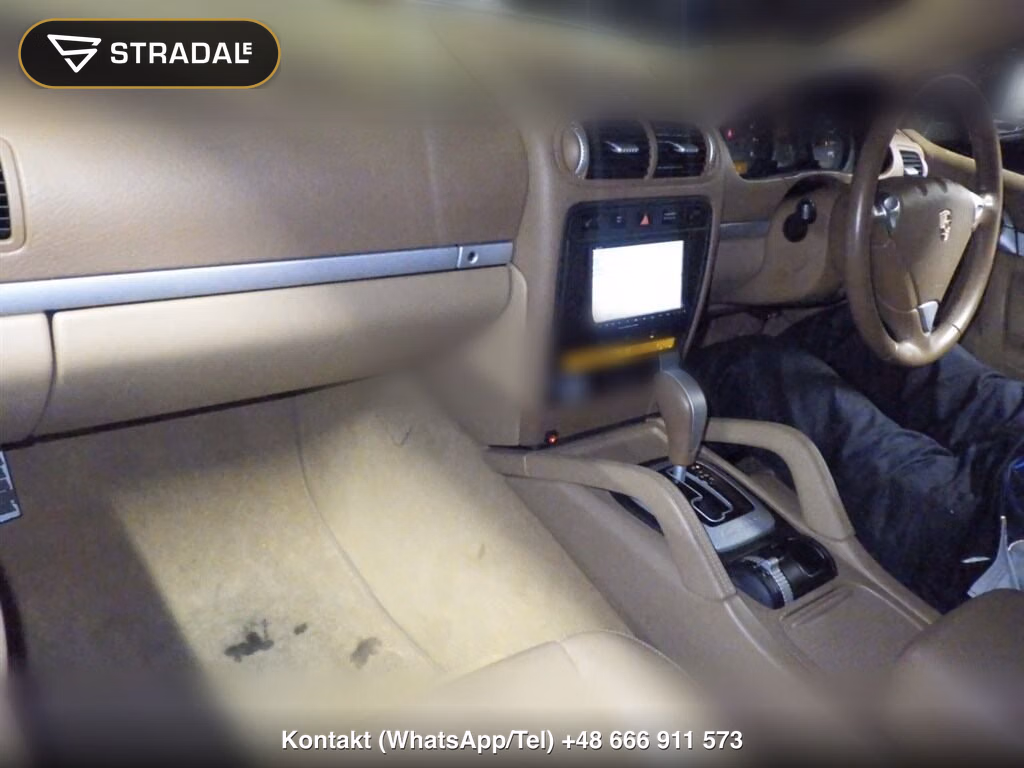 PORSCHE CAYENNE 4WD BASE GRADE, miniaturka 4