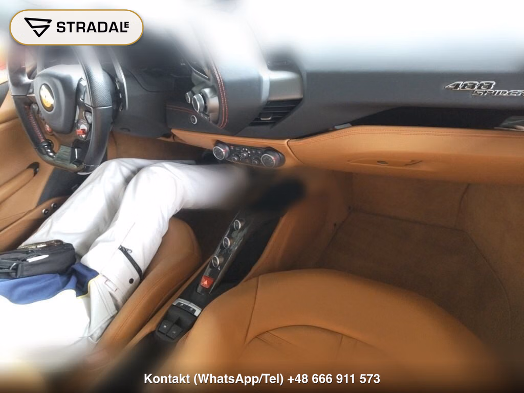 FERRARI 488 SPIDER BASE GRADE, miniaturka 4