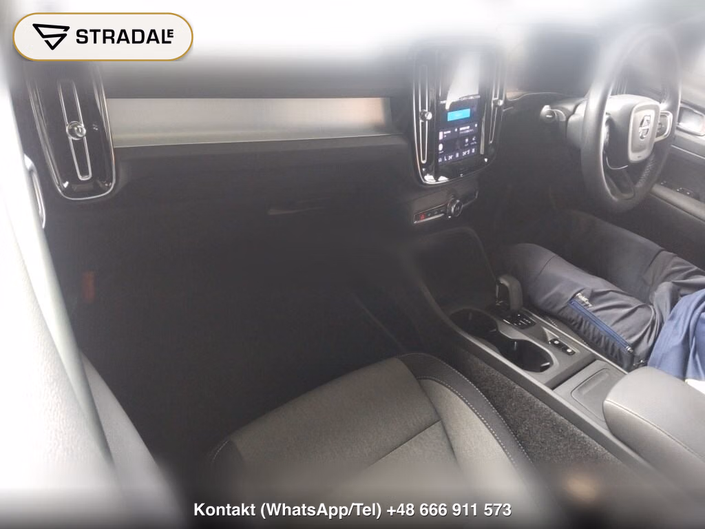 VOLVO XC40 PLUS B3, miniaturka 4