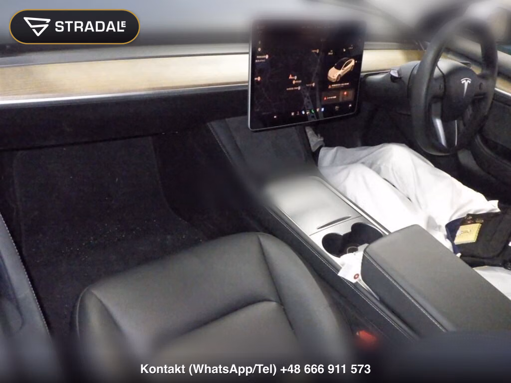 TESLA MODEL 3 STANDARD RANGE PLUS, miniaturka 4