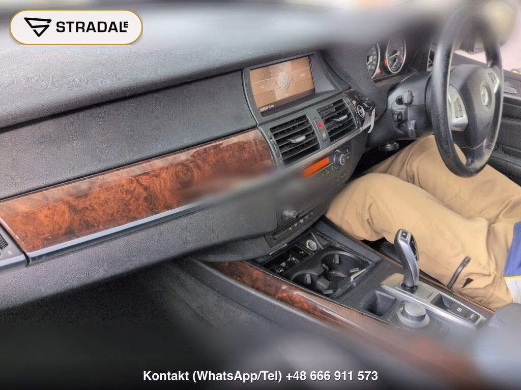 BMW X5 4WD 3.0SI, miniaturka 4
