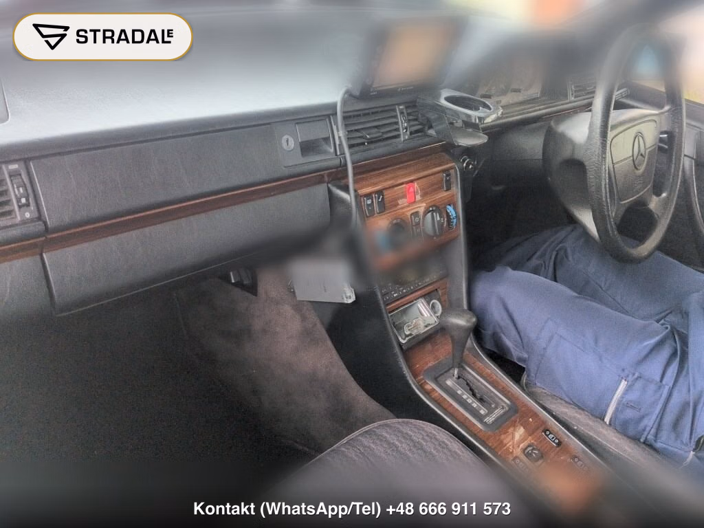 MERCEDES BENZ E-CLASS 4D, miniaturka 4