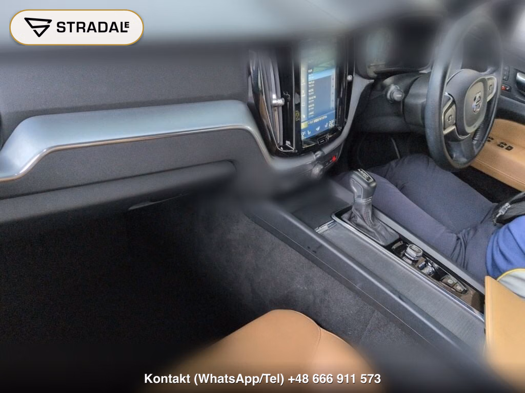 VOLVO XC60 4WD T5 AWD MOMENTUM, miniaturka 4