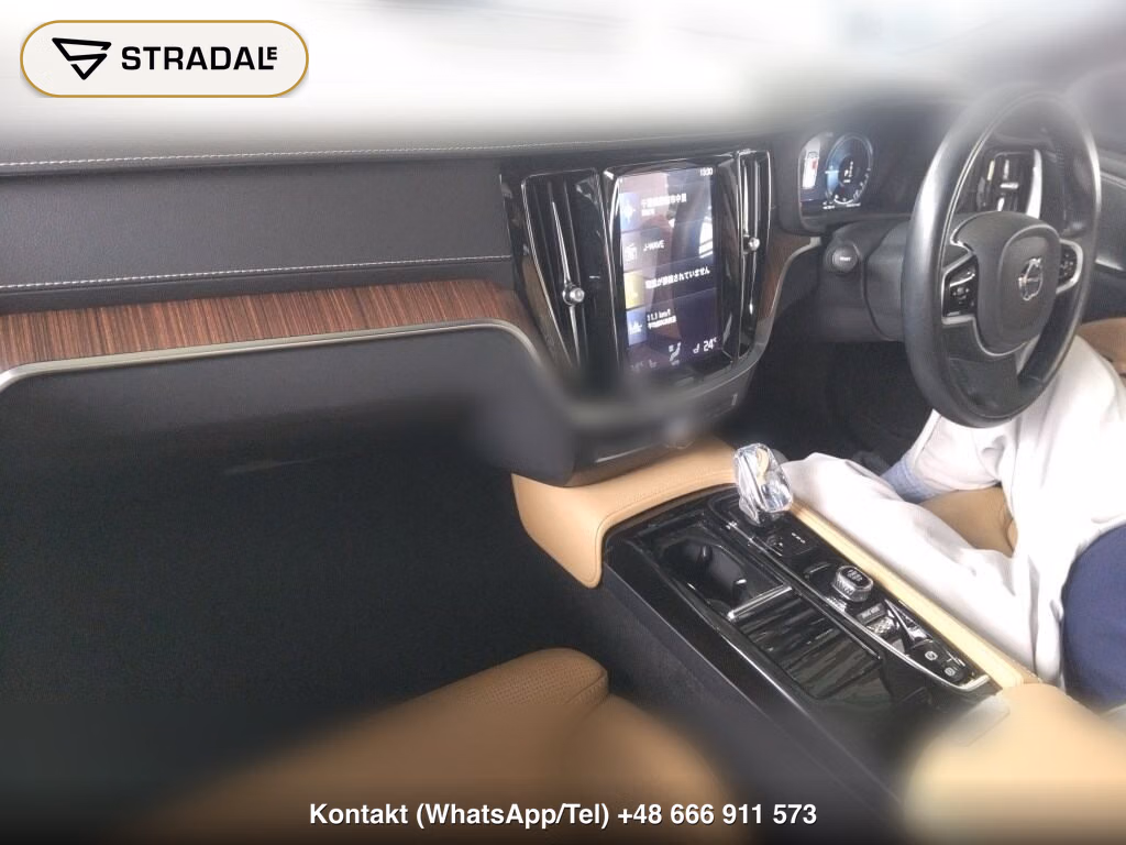 VOLVO V60 4WD RECHARGE PLUG-IN HYBRID T6 AWD INSCRIPTI, miniaturka 4