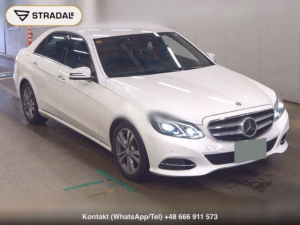 MERCEDES BENZ E-CLASS 4D 4WD E300 4MATIC AVANTGARDE, miniaturka 2