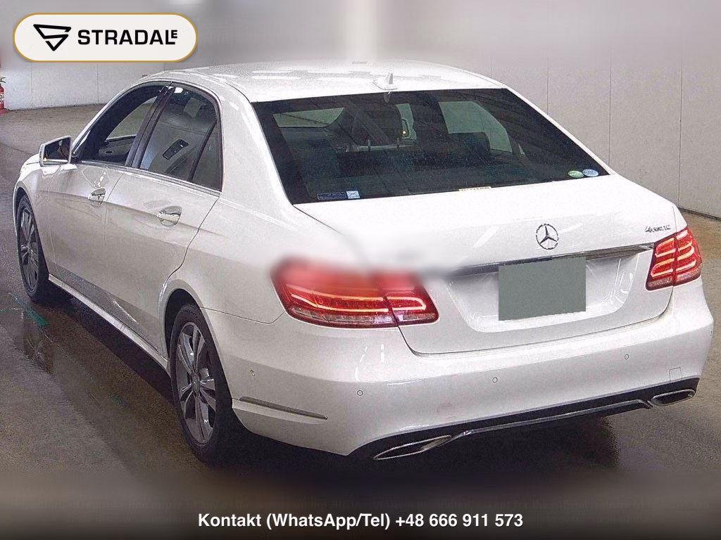 MERCEDES BENZ E-CLASS 4D 4WD E300 4MATIC AVANTGARDE, miniaturka 3