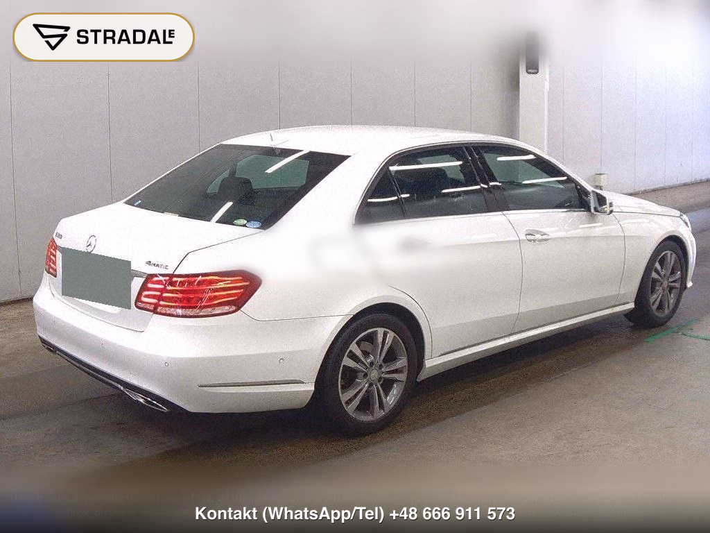MERCEDES BENZ E-CLASS 4D 4WD E300 4MATIC AVANTGARDE, miniaturka 6