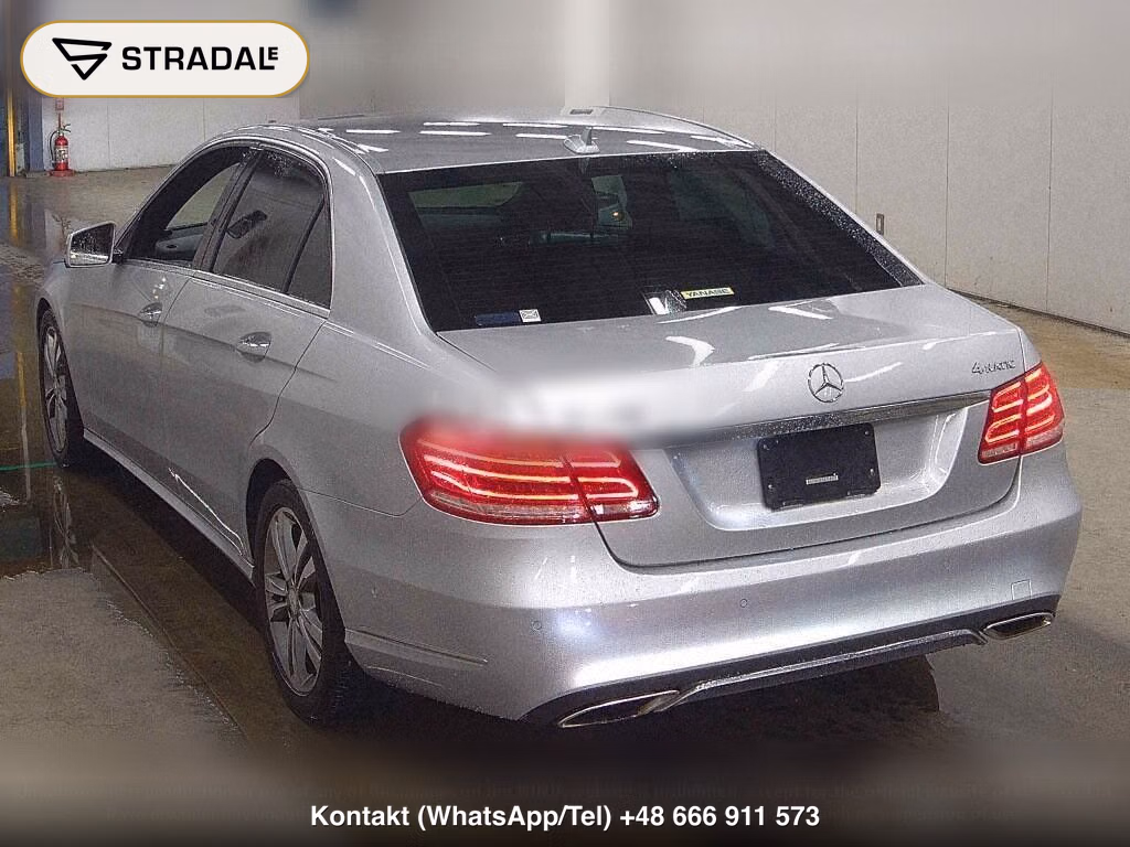 MERCEDES BENZ E-CLASS 4D 4WD E300 4MATIC AVANTGARDE, miniaturka 3