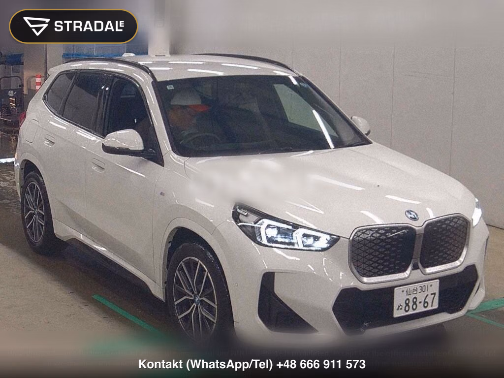 BMW IX1 EDRIVE 20 M-SPORT, miniaturka 2