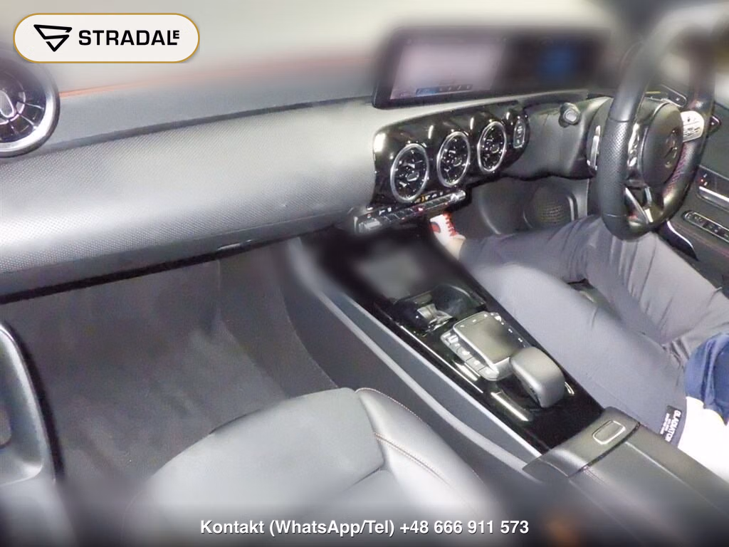 MERCEDES BENZ A-CLASS A200D AMG LINE, miniaturka 4