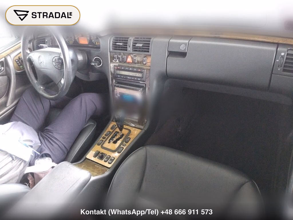 MERCEDES BENZ E-CLASS 4D E320 AVANTGARDE, miniaturka 4