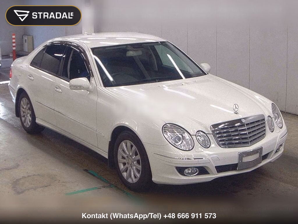 MERCEDES BENZ E-CLASS 4D E300, miniaturka 2