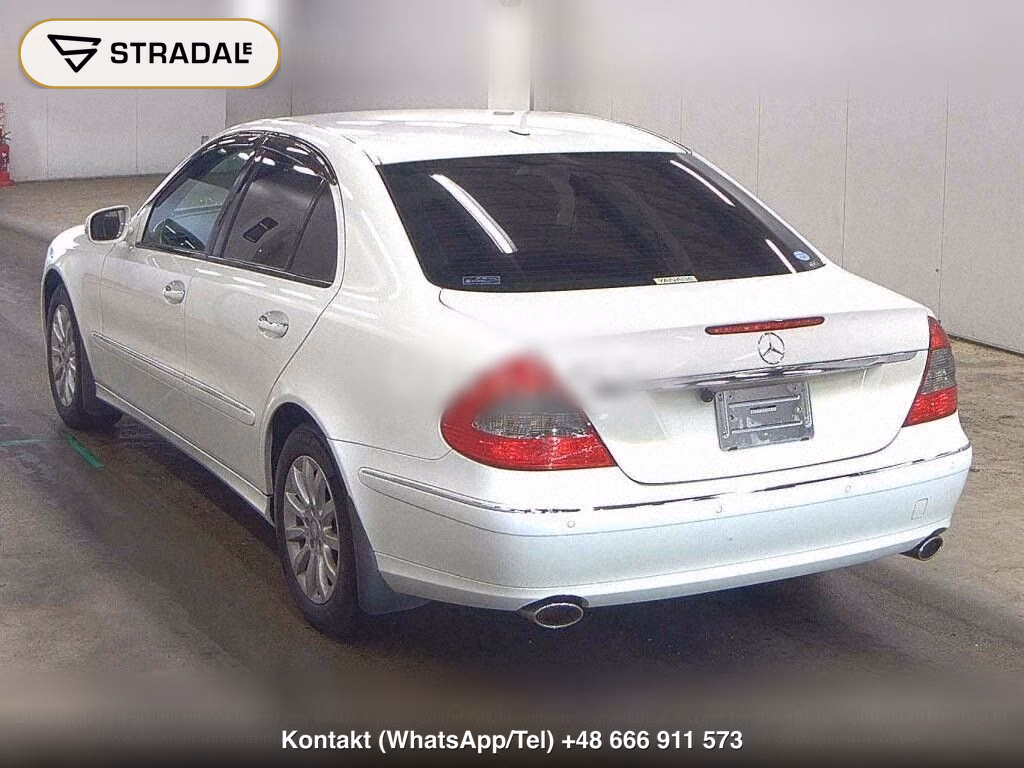 MERCEDES BENZ E-CLASS 4D E300, miniaturka 3