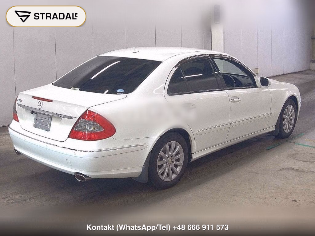 MERCEDES BENZ E-CLASS 4D E300, miniaturka 6