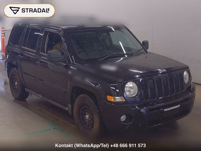 CHRYSLER JEEP JEEP PATRIOT 4WD LIMITED 2011, samochód z aukcji Japonii