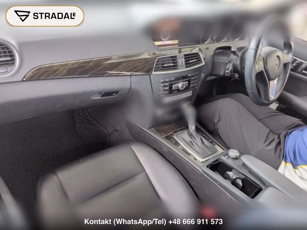 MERCEDES BENZ C-CLASS 4D C200 BLUEEFFICIENCY AVANTGARDE, miniaturka 4