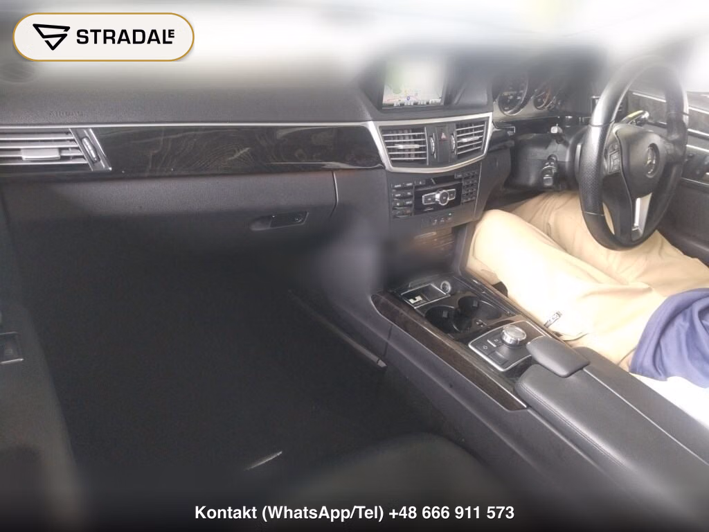 MERCEDES BENZ E-CLASS 4D E300 BLUEEFFICIENCY AVANTGARDE, miniaturka 4