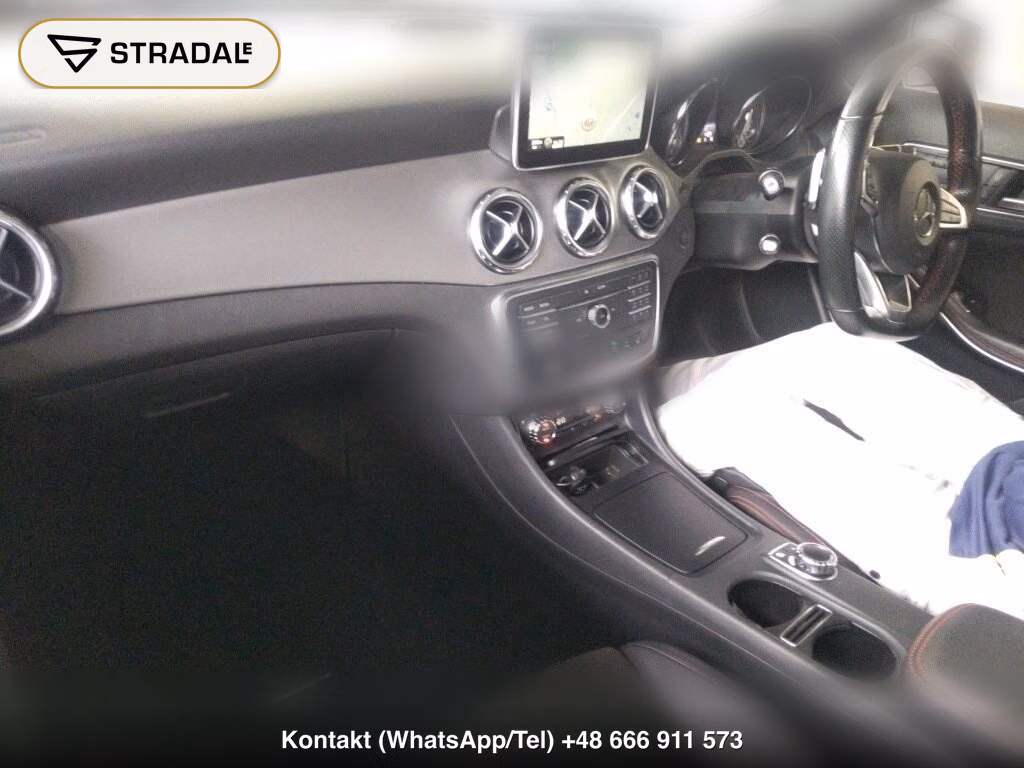 MERCEDES BENZ GLA-CLASS GLA180 SPORTS, miniaturka 4