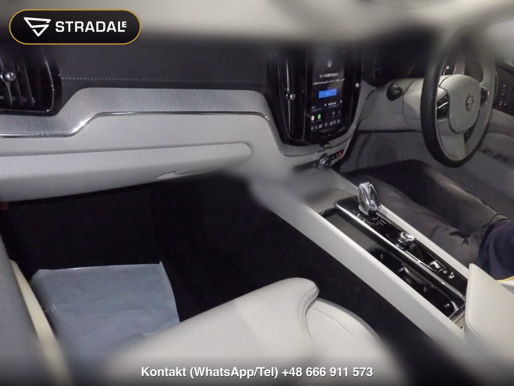 VOLVO XC60 4WD ULTIMATE B5 AWD, miniaturka 4