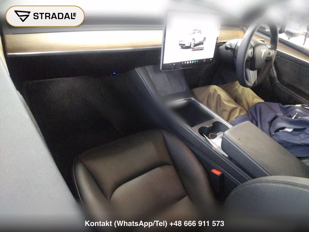 TESLA MODEL Y RWD, miniaturka 4