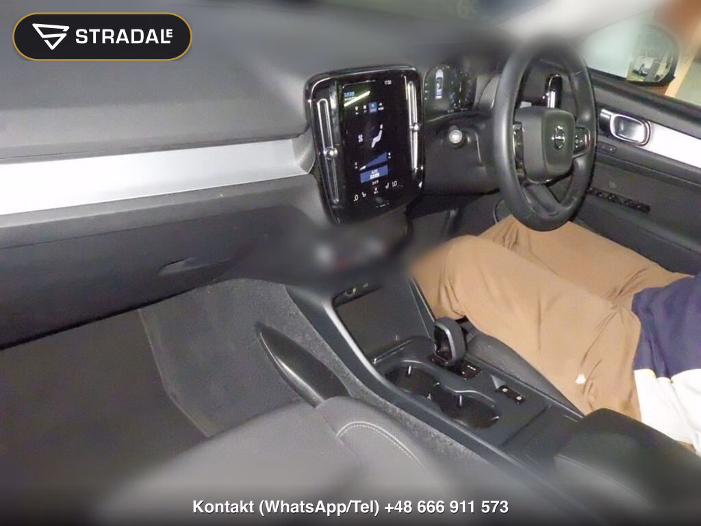 VOLVO XC40 4WD B4 AWD MOMENTUM, miniaturka 4