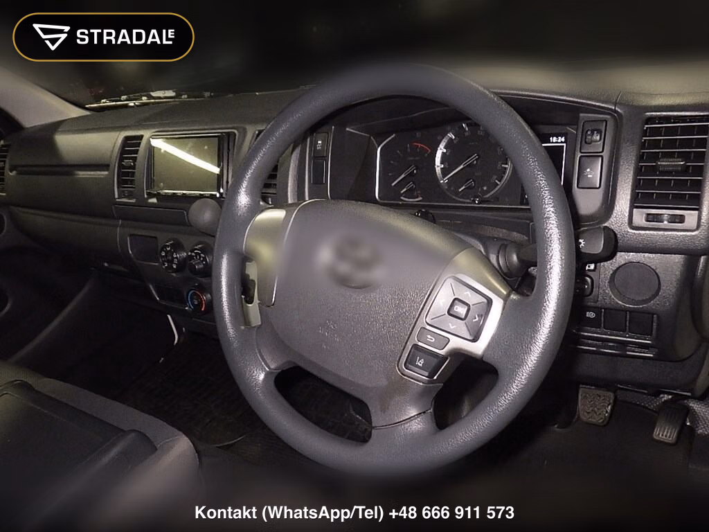TOYOTA HIACE VAN 4D 4WD DX, miniaturka 4