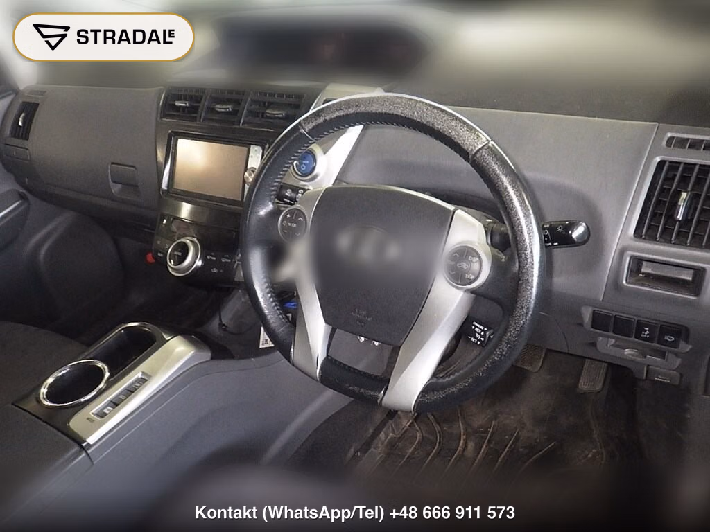 TOYOTA PRIUS ALPHA, miniaturka 4