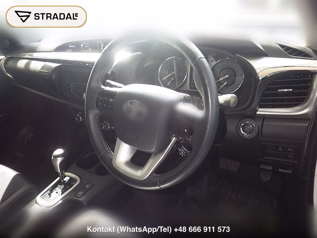 TOYOTA HILUX 4D 4WD Z, miniaturka 4