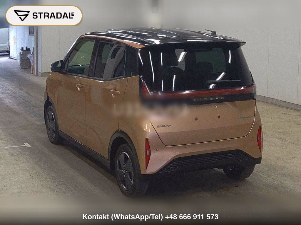 NISSAN SAKURA G, miniaturka 3