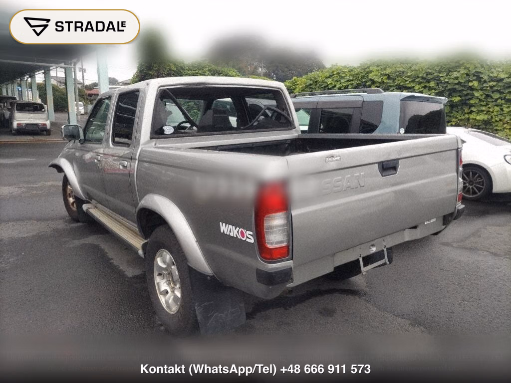 NISSAN DATSUN PICK UP 4D 4WD, miniaturka 3