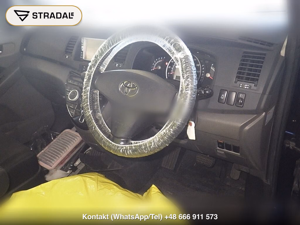 TOYOTA ISIS PLATANA, miniaturka 4