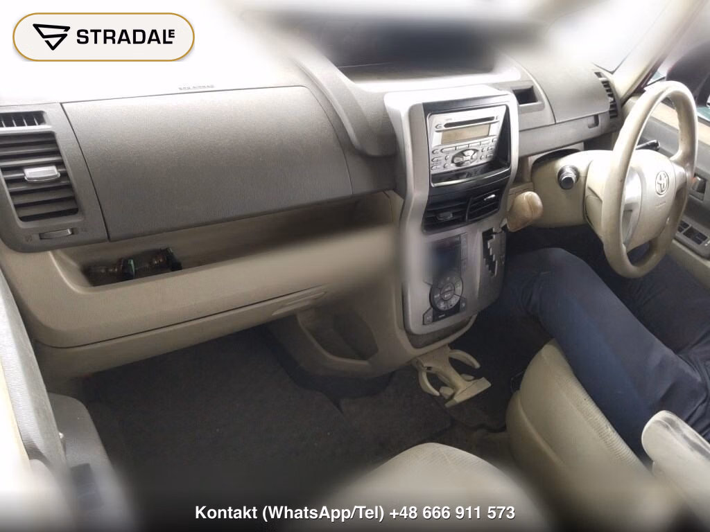 TOYOTA NOAH, miniaturka 4