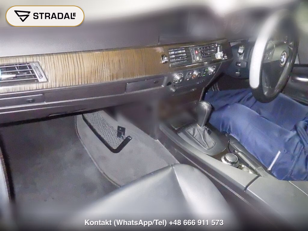 BMW 5 SERIES 4D 525I, miniaturka 4