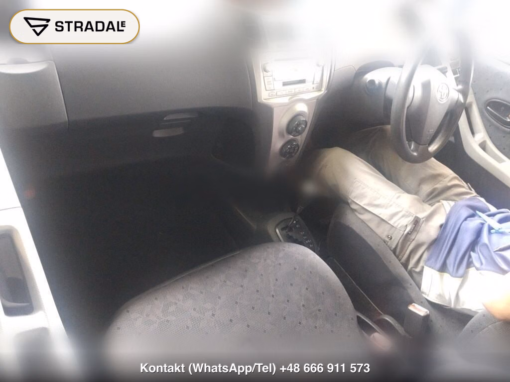 TOYOTA VITZ 5D F, miniaturka 4