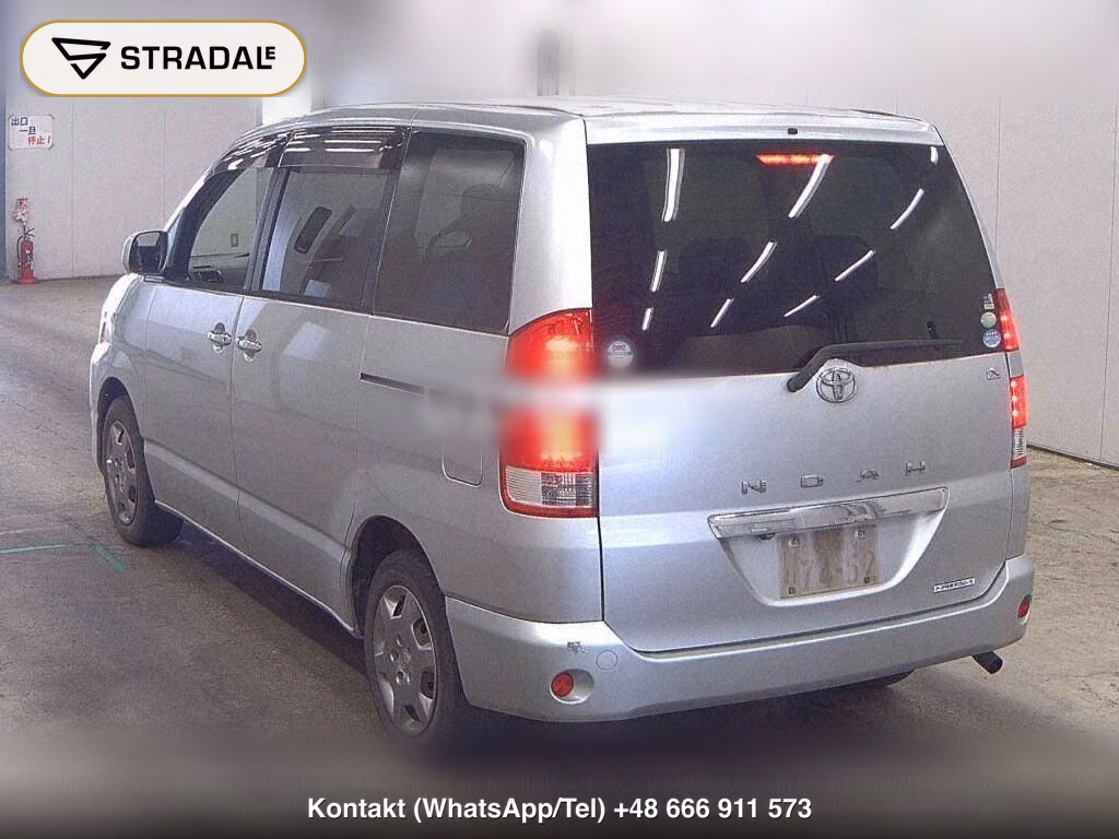 TOYOTA NOAH X, miniaturka 3