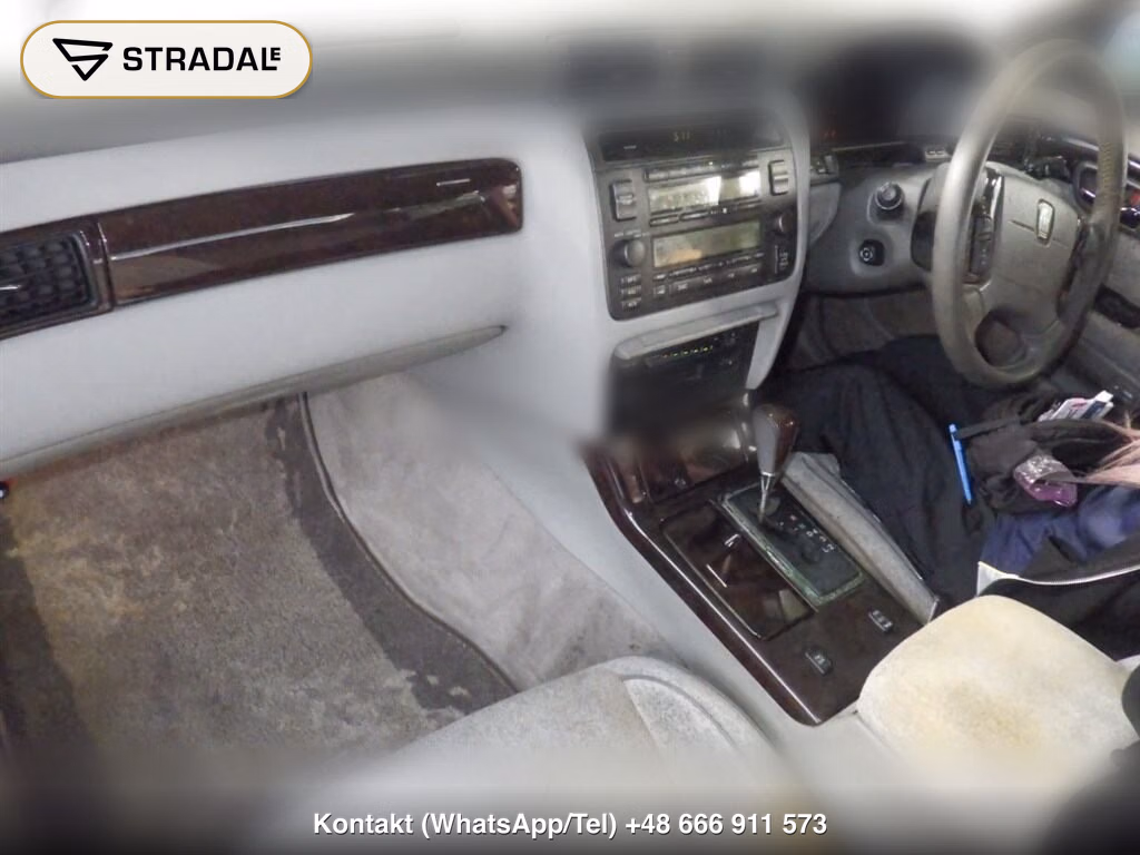 TOYOTA CROWN MAJESTA 4D 3.0A TYPE, miniaturka 4