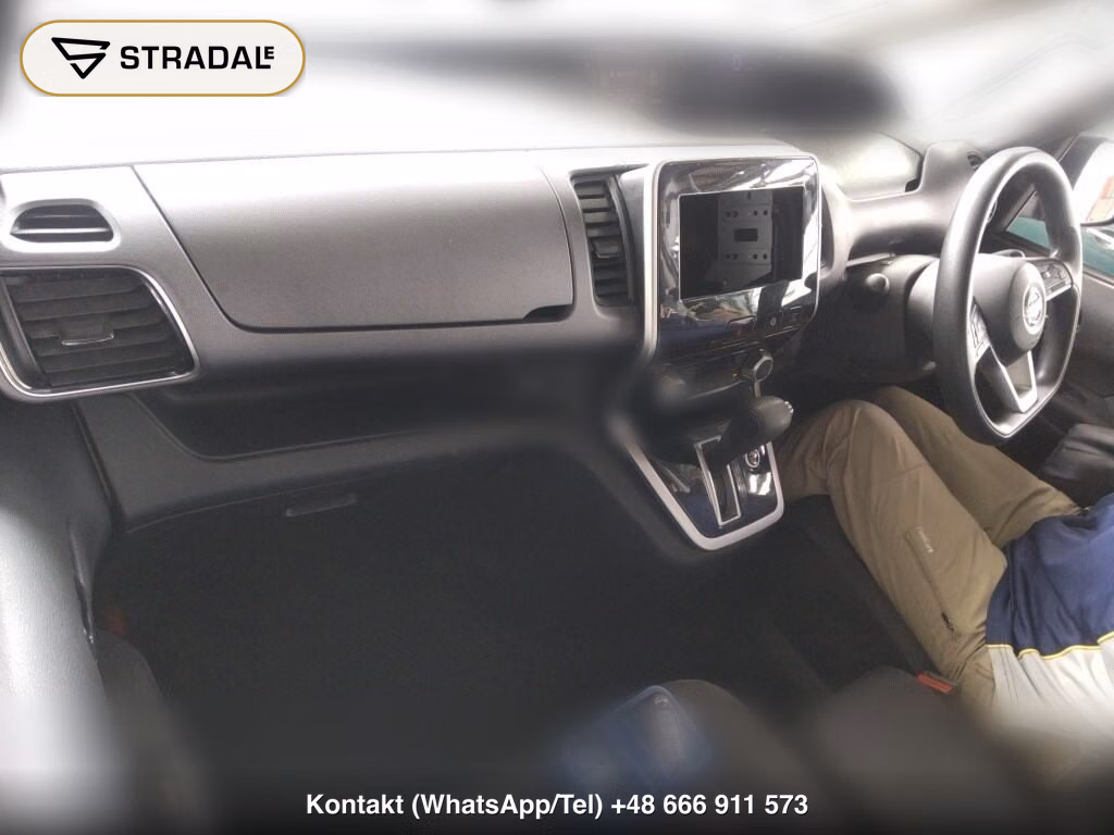 NISSAN SERENA 5D X V SELECTION, miniaturka 4
