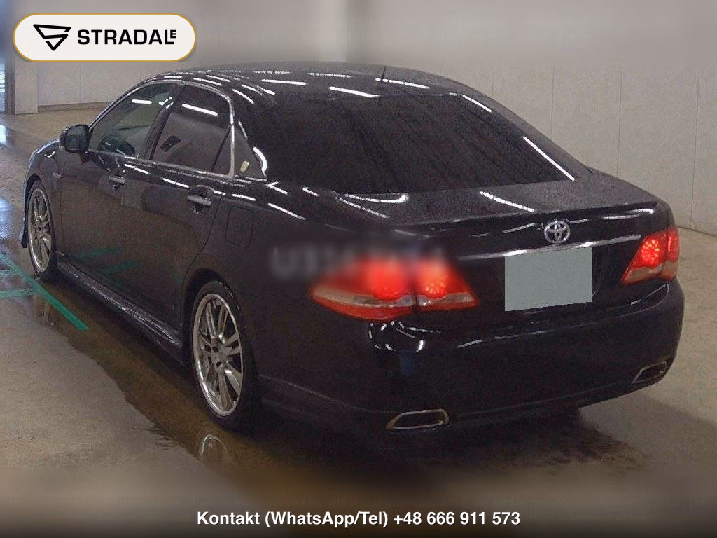 TOYOTA CROWN HYBRID, miniaturka 3