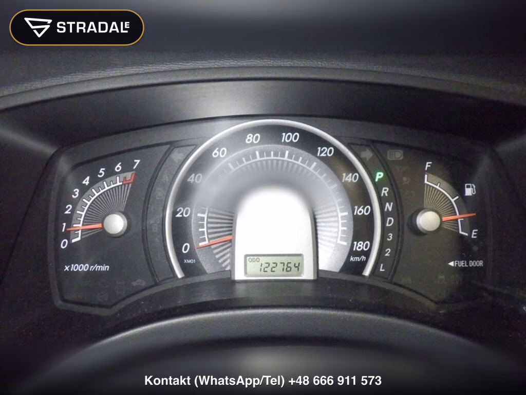 TOYOTA ISIS PLATANA, miniaturka 7
