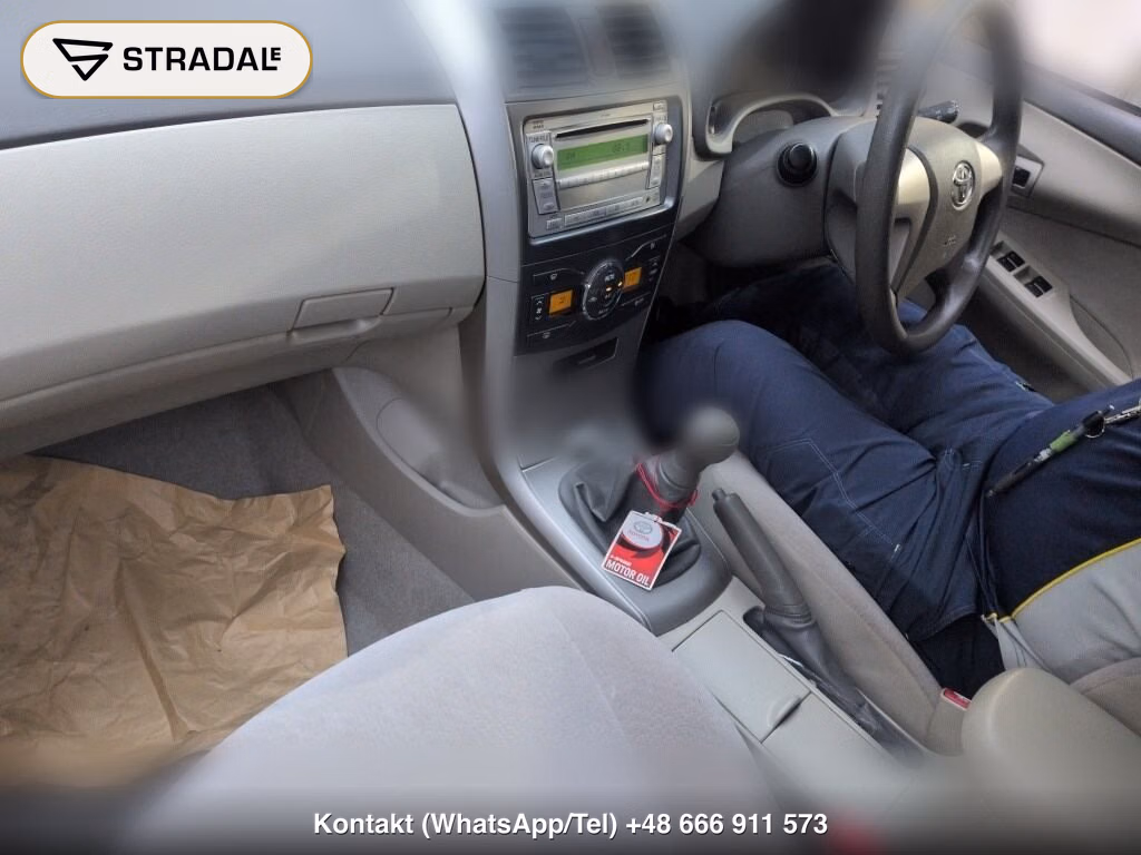 TOYOTA COROLLA AXIO, miniaturka 4