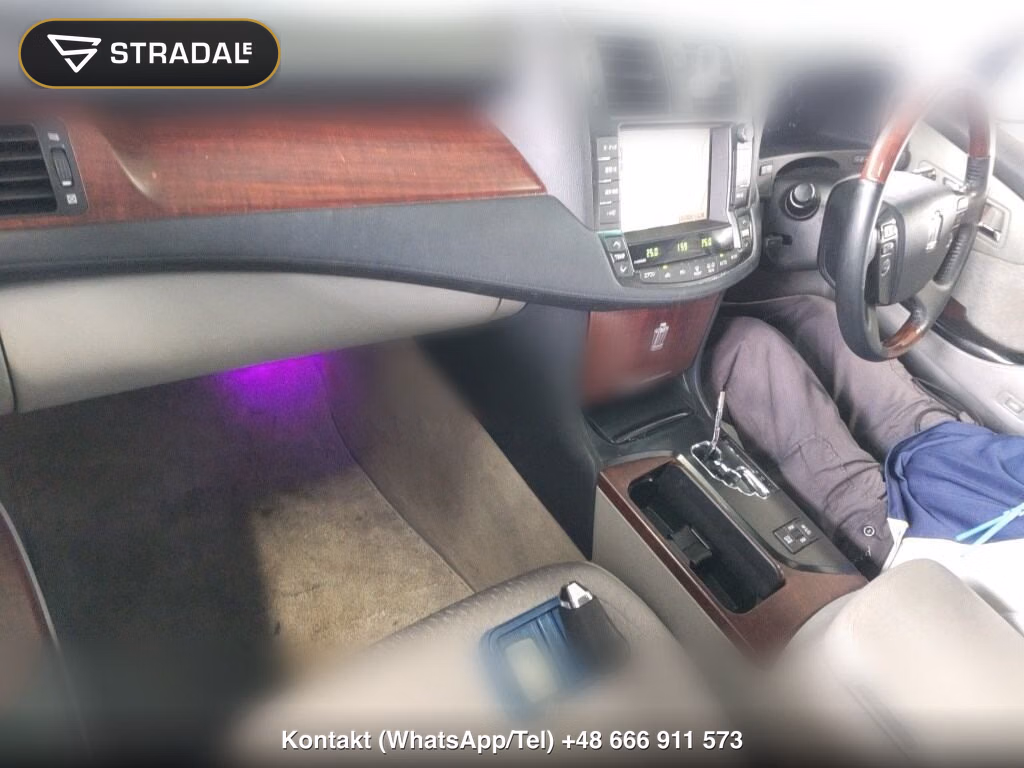 TOYOTA CROWN 4D 2.5 ROYAL SALOON ANNIVERSARY EDITION, miniaturka 4