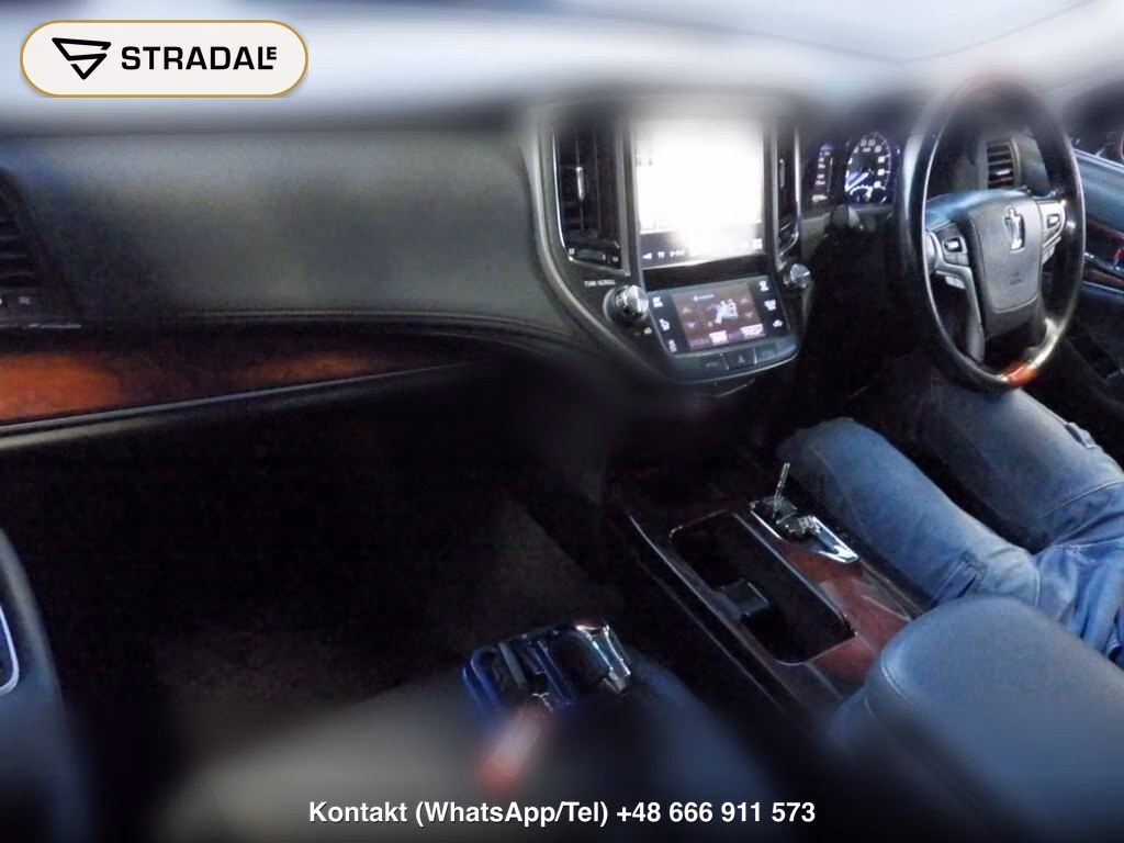 TOYOTA CROWN MAJESTA 4D F VERSION, miniaturka 4