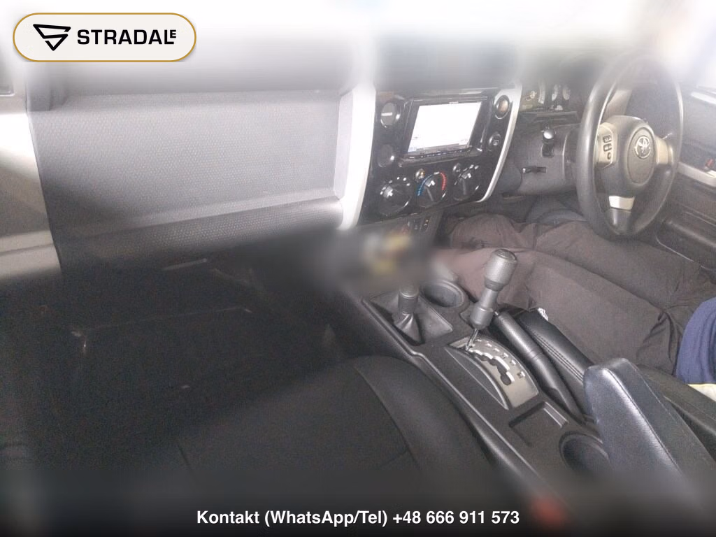 TOYOTA FJ CRUISER 4WD BASE GRADE, miniaturka 4