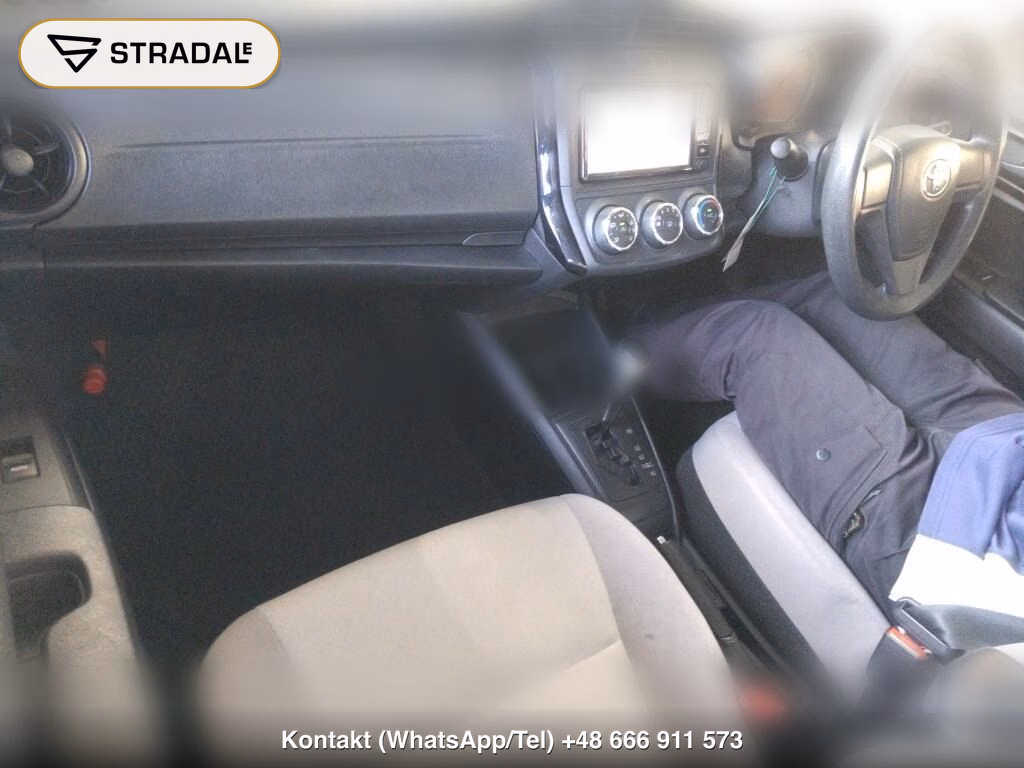 TOYOTA COROLLA AXIO 1.5X, miniaturka 4