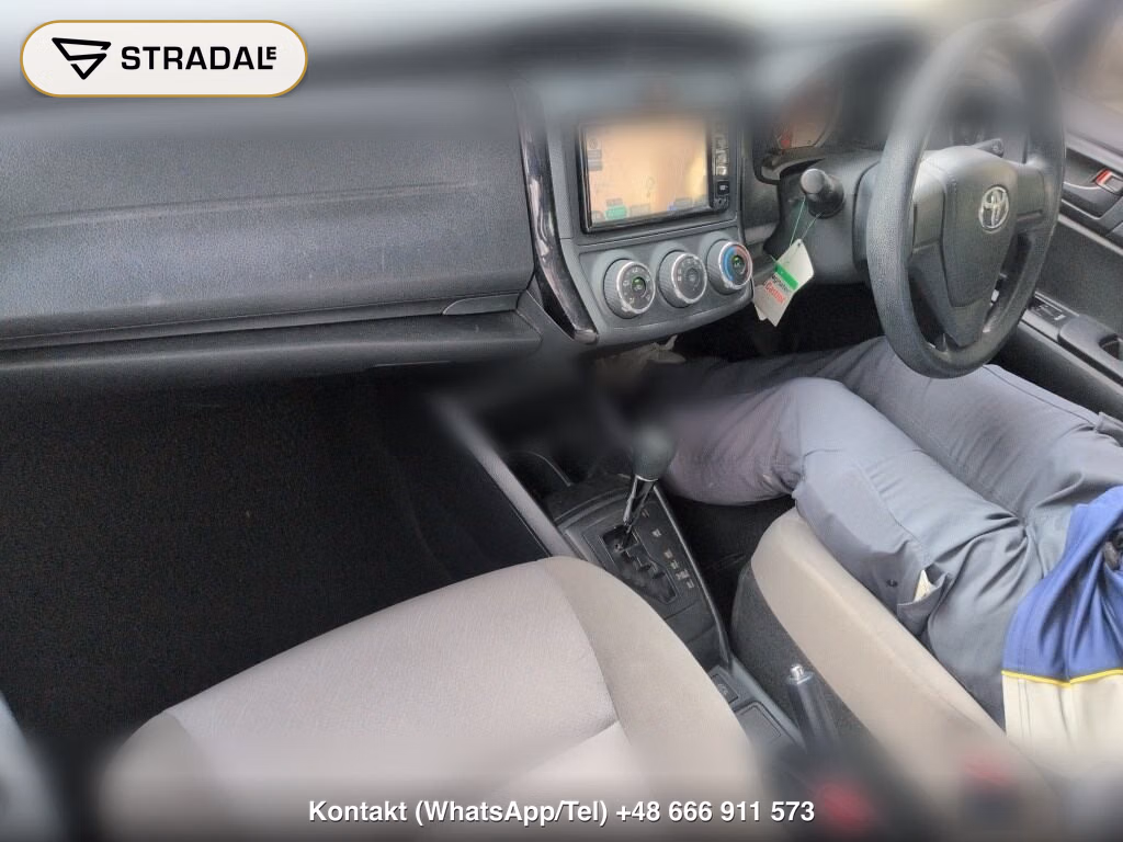 TOYOTA COROLLA AXIO 1.5X, miniaturka 4