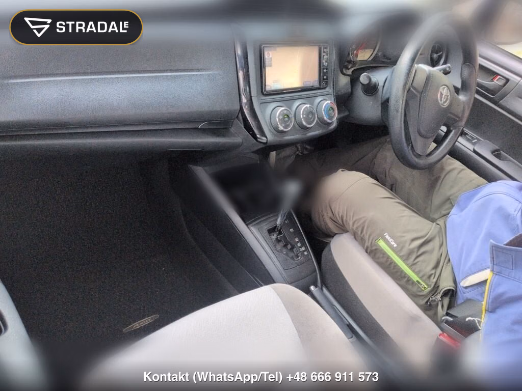 TOYOTA COROLLA AXIO 1.5X, miniaturka 4