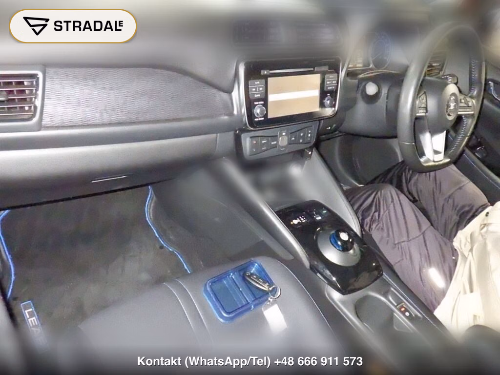 NISSAN LEAF X V SELECTION, miniaturka 4