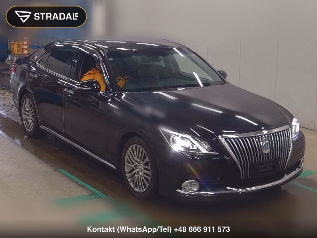 TOYOTA CROWN MAJESTA 4D F VERSION 2016, aukcja z Japonii, zdjęcie 1
