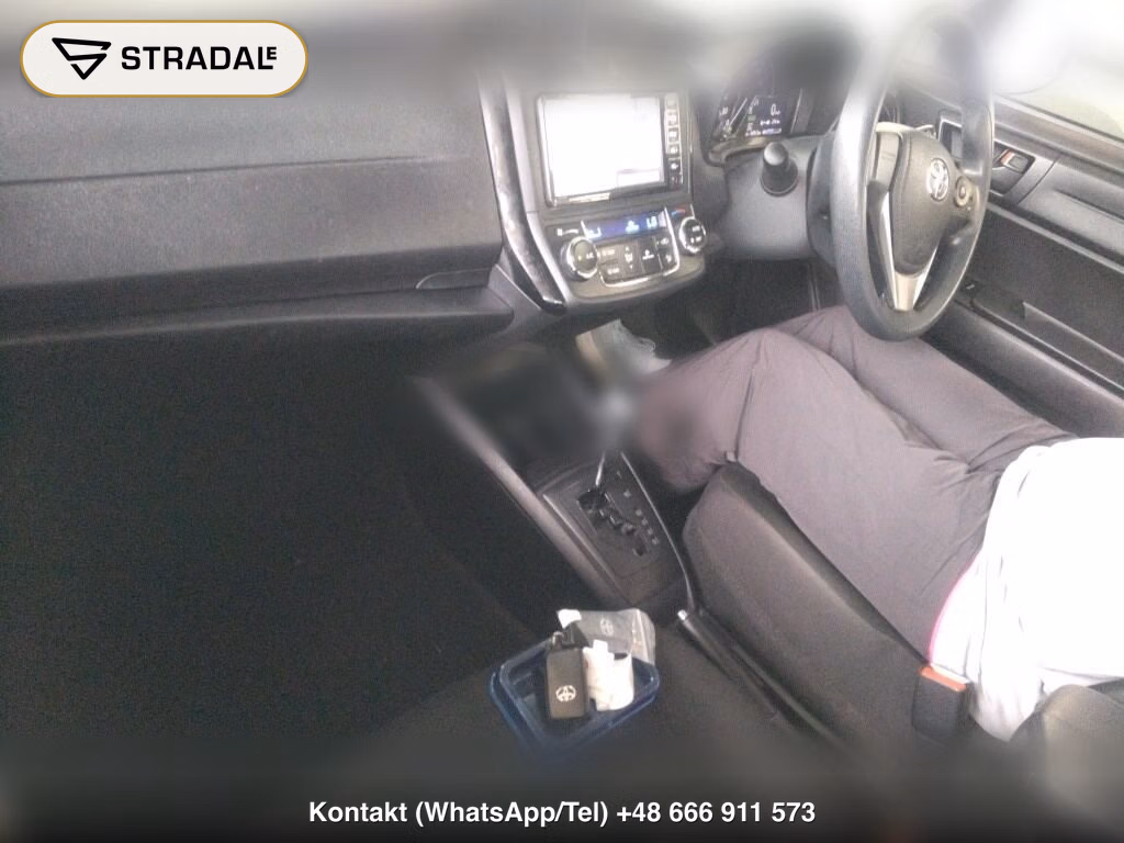 TOYOTA COROLLA AXIO HYBRID EX, miniaturka 4